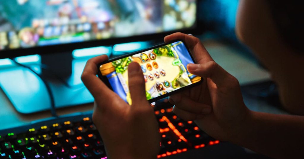 Giải trí trực tuyến giới trẻ Việt